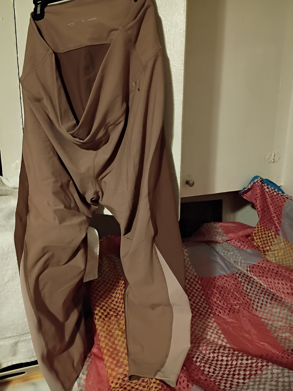 Old Navy Beige/Taupe High-Waist Active Leggings